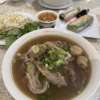 Kim Hoa Hue Restaurant 2 - Beef pho - Vietnamese Near Me - Temple City, California