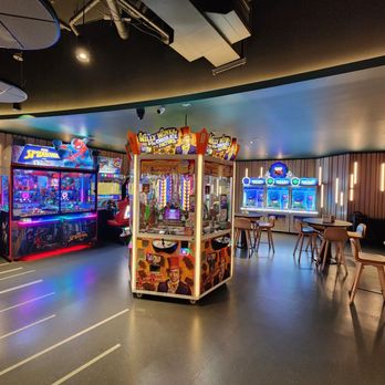 The Valley Alley - Arcades Near Me - Lahaina, Hawaii The Valley Alley - Arcades Near Me - Lahaina, Hawaii