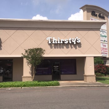 Thirsty's - the outside of a restaurant - Dive Bars Near Me - Beaumont, Texas