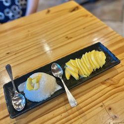 Line Thai - Sticky Sweet Rice with Mango ($9.95)
