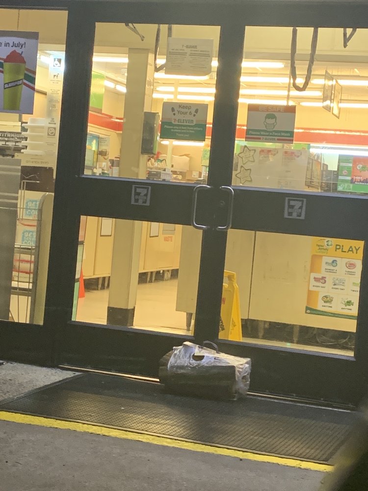 7ELEVEN Updated June 2024 316 W Cuthbert Blvd, Westmont, New