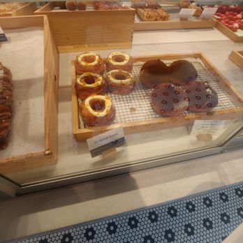 Paris Baguette - Coffee & Tea Near Me - Herndon, Virginia Paris Baguette - Coffee & Tea Near Me - Herndon, Virginia