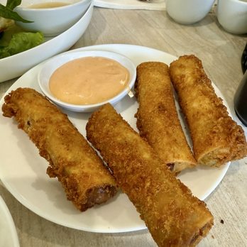 Pho Mi Amor - Seafood Eggrolls (Shrimp & Calamari, Corn, Peas, Carrot, Mayo Sauce) - Vietnamese Near Me - Elk Grove, California Pho Mi Amor - Seafood Eggrolls (Shrimp & Calamari, Corn, Peas, Carrot, Mayo Sauce) - Vietnamese Near Me - Elk Grove, California