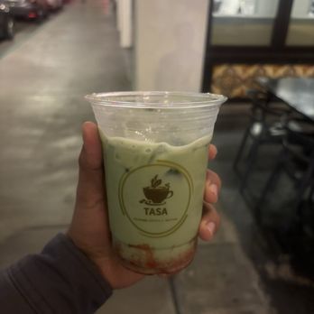 Loose Leaf Boba Co - WHAT A SCAM !  $9 for this bs taste horrible ! Got a few sips barely even tasted it.will not be back extremely  disappointing - Coffee & Tea Near Me - Riverside, California
