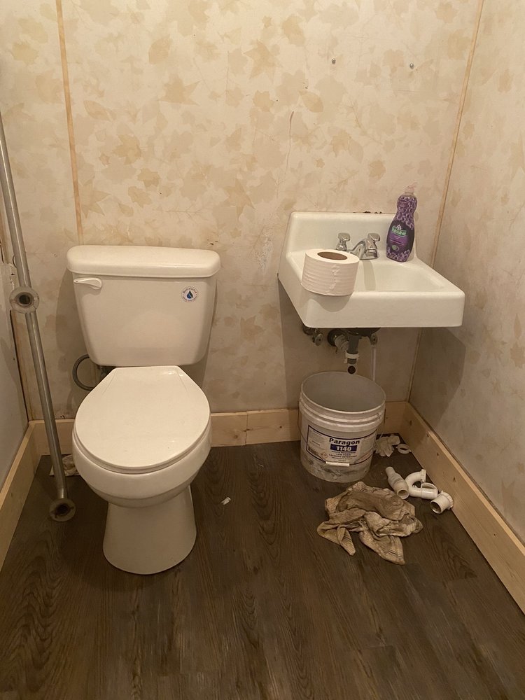 CUMBERLAND DRY CLEANERS Updated August 2024 5753 Western Ave