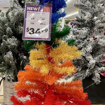 Big Lots - 12/26/22 - Department Stores Near Me - Santa Paula, California