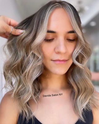 Davida Salon by null