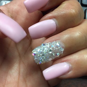 Chic Nails - One week in and still looking great. - Nail Salons Near Me - Phoenix, Arizona Chic Nails - One week in and still looking great. - Nail Salons Near Me - Phoenix, Arizona