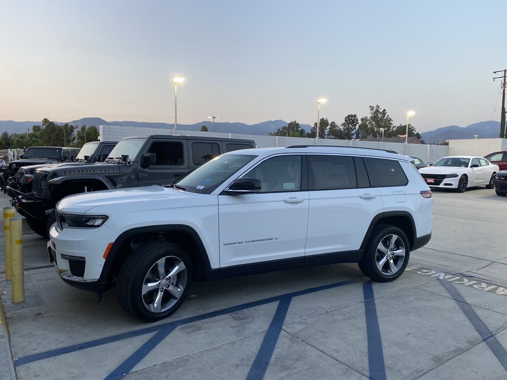 REDLANDS CHRYSLER DODGE JEEP RAM 167 Photos & 531 Reviews Car