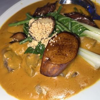 The Noypitz Bar and Grill - Kare-Kare - Filipino Near Me - Long Beach, California The Noypitz Bar and Grill - Kare-Kare - Filipino Near Me - Long Beach, California