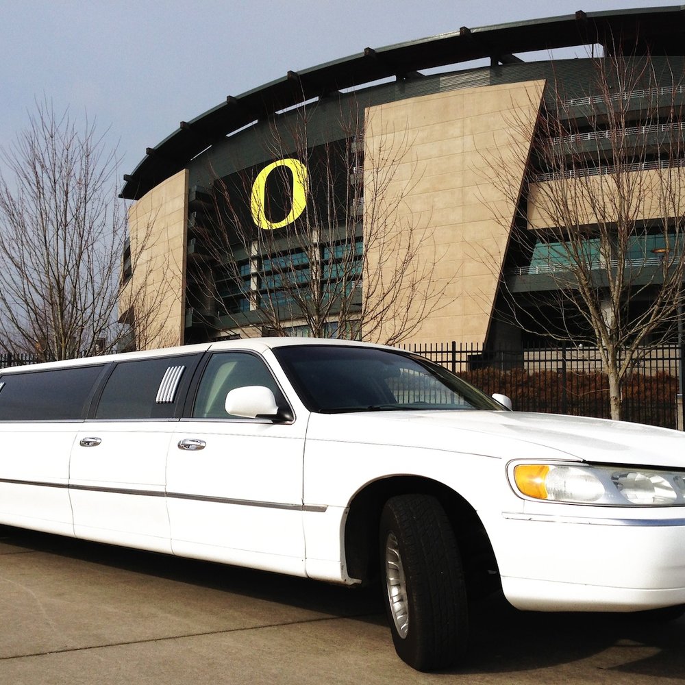 Limo Christmas Light Tour Eugene Oregon Shelly Lighting