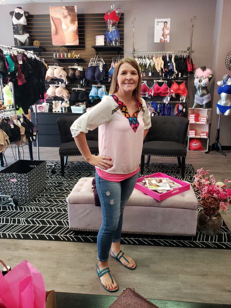 THE BRA BOX 13 Photos & 84 Reviews 6423 Blanco Rd, San Antonio, TX