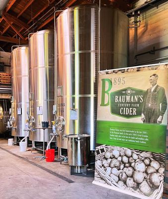 Bauman's on Oak by null