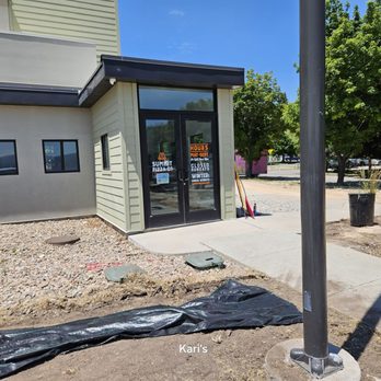Summit Pizza - Entrance - Pizza Near Me - Garden City, Utah Summit Pizza - Entrance - Pizza Near Me - Garden City, Utah