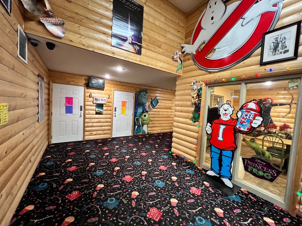 RIVER CINEMA Updated November 2024 11 Photos & 22 Reviews 211