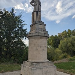 George B Wright Monument - George B. Wright Monument, Fergus Falls