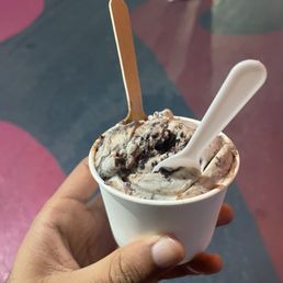 Cookies n cream gelato which