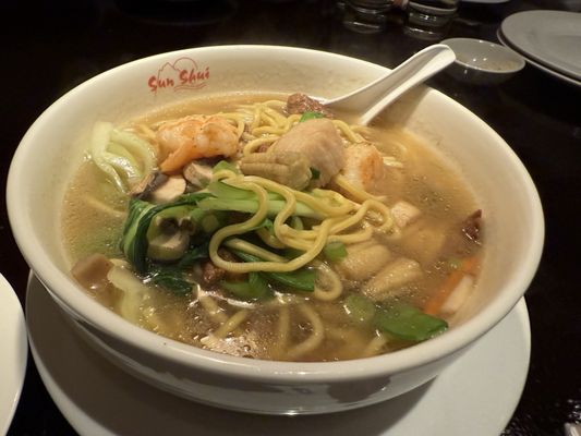 Sun Shui Asian Kitchen & Sushi by null