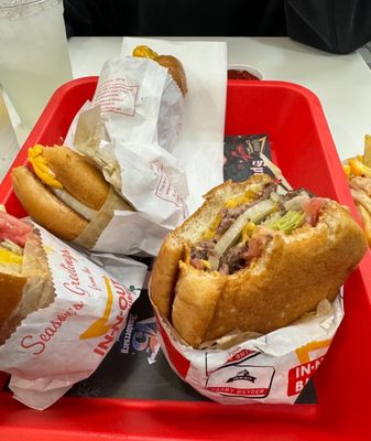 In-N-Out Burger by null