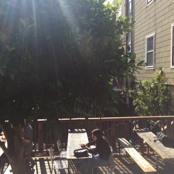 Teeth - Outdoor seating in the back - Bars Near Me - San Francisco, California
