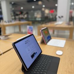 Apple Sherman Oaks