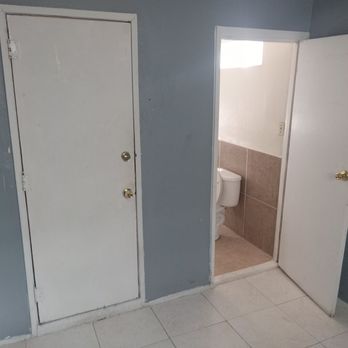Susana Cleaning Service - She mopped my floor & even cleaned the walls. - Home Cleaning Near Me Susana Cleaning Service - She mopped my floor & even cleaned the walls. - Home Cleaning Near Me