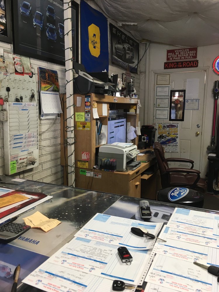 DOUG’S AUTO REPAIR 10 Photos & 33 Reviews 673 E 1775th S, Orem