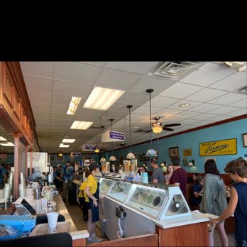 The Chocolate Factory - customers at the counter - Ice Cream & Frozen Yogurt Near Me - Cedarburg, Wisconsin