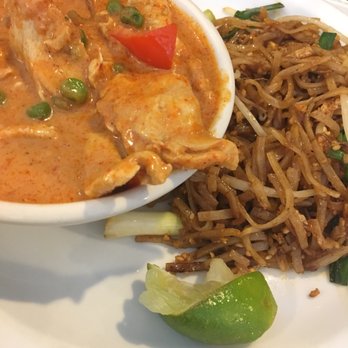Thai Country Restaurant - Panang curry special with meatless pad Thai. - Thai Near Me - Clovis, California