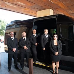 Elegance Limousines & Black Car Services