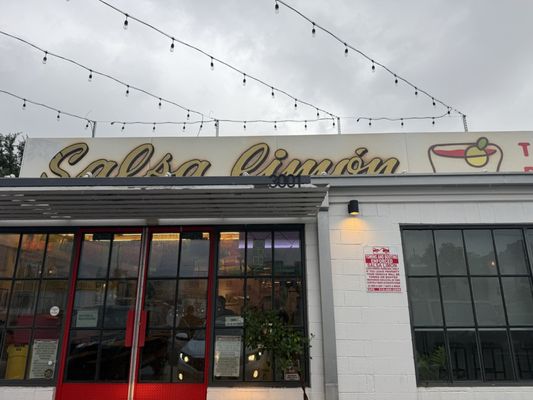 Salsa Limón by null