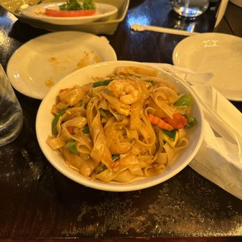 Rai Lay Thai - Drunken Noodles (Pad Kee Mao) - Sushi Bars Near Me - Charlotte, North Carolina Rai Lay Thai - Drunken Noodles (Pad Kee Mao) - Sushi Bars Near Me - Charlotte, North Carolina
