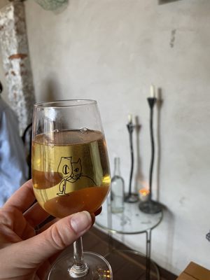 Le Comptoir du Vin by null
