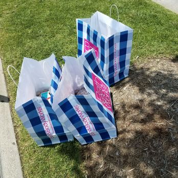 Bath & Body Works - Saturday morning candle haul - Cosmetics & Beauty Supply Near Me - Virginia Beach, Virginia Bath & Body Works - Saturday morning candle haul - Cosmetics & Beauty Supply Near Me - Virginia Beach, Virginia