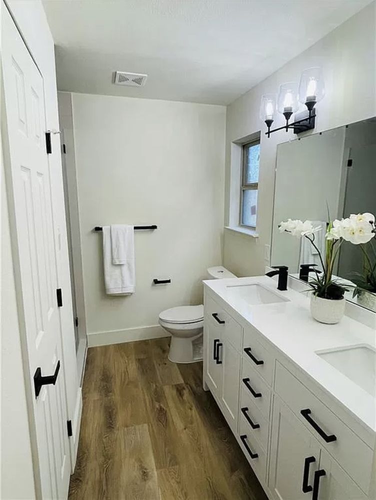 Slide of Forward Design & Build