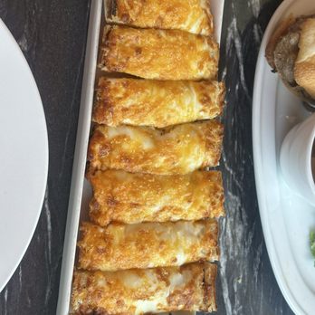 Stamp Bar & Grill - Cheesy garlic bread - New American Near Me - San Carlos, California