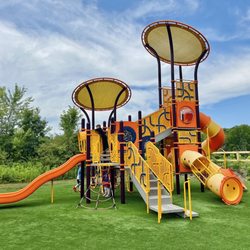 Raymond Worth Park - Playground