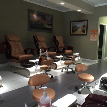 Palazzo - Lovely and clean - Nail Salons Near Me - Orlando, Florida