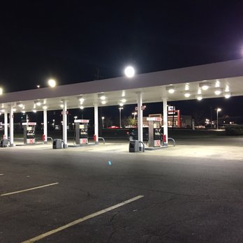Circle K - Lots of gas pumps. Diesel.  A RedBox Vacuum cleaner too - Convenience Stores Near Me - Troy, Ohio