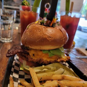 Kitchen Sunnyside - Fried Chicken Burger - Breakfast & Brunch Near Me - Mill Valley, California