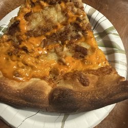 Johnny's - Bang Bang Chicken Pizza