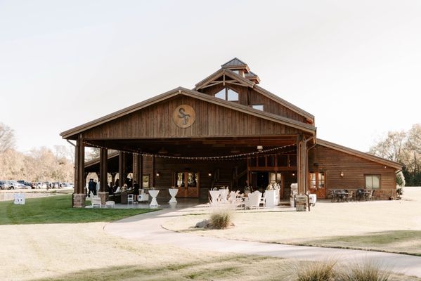 The Barn at Sycamore Farms by null