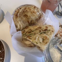 Garlic naan
