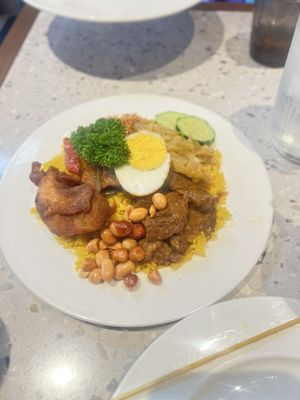 Lucky Indonesia Restaurant by null