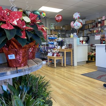 Flowerama - Balloons chocolates gifts and service counter - Florists Near Me - Bentonville, Arkansas Flowerama - Balloons chocolates gifts and service counter - Florists Near Me - Bentonville, Arkansas