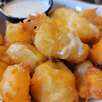 Foxtown Brewing - Pils-Battered Cheese Curds - Brewpubs Near Me - Mequon, Wisconsin