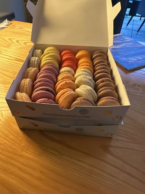 Bon Macaron Patisserie by null