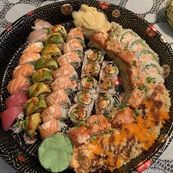 ROLL roll Roll - Premium platter - Sushi Bars Near Me - Los Angeles, California ROLL roll Roll - Premium platter - Sushi Bars Near Me - Los Angeles, California