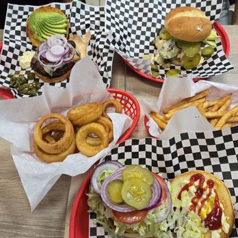 Sliders Burger - Avocado Bacon Burgers and Cheeseburger, build your own and trust nobody getting it wrong!! - Burgers Near Me - San Jose, California Sliders Burger - Avocado Bacon Burgers and Cheeseburger, build your own and trust nobody getting it wrong!! - Burgers Near Me - San Jose, California