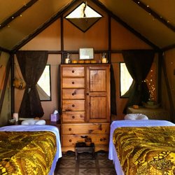 Kauai Couples Massage - Our cozy beach side bungalow